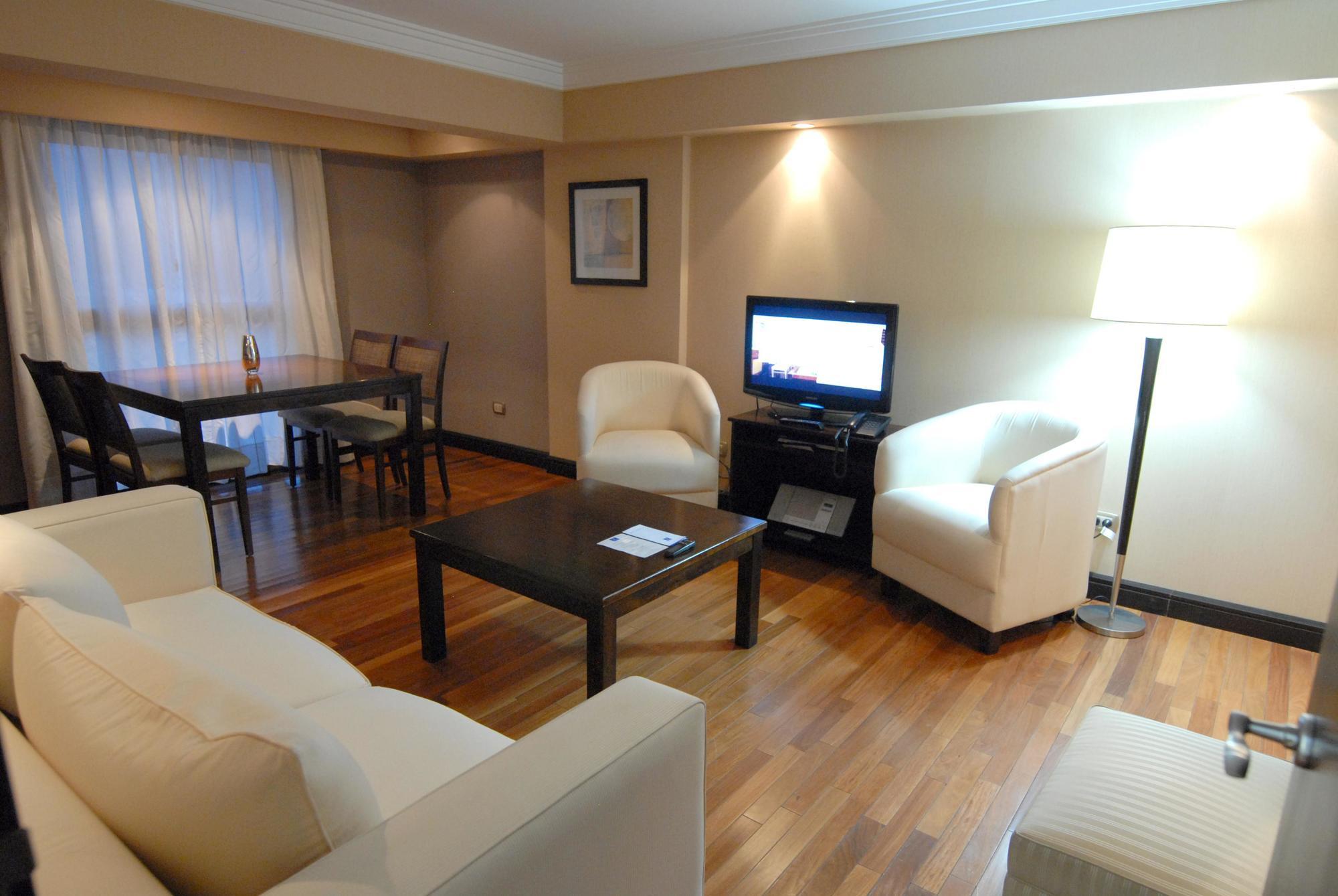 Premium Tower Suites Μεντόζα Εξωτερικό φωτογραφία